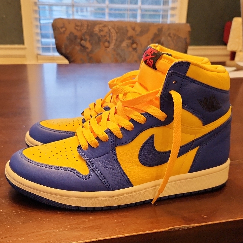 Women's Nike Air Sneakers Size 7.5 in Bold Blue and Yellow